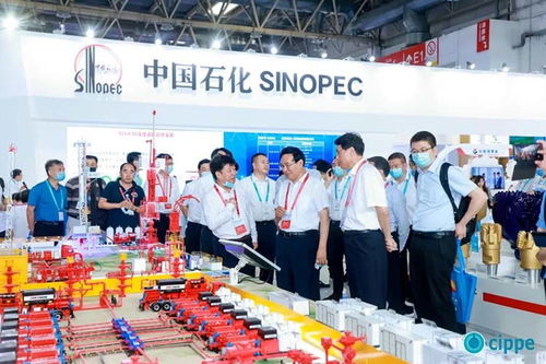 马培华、李毅中、魏建国、张来斌、刘宏斌出席北京石油天然气技术装备展